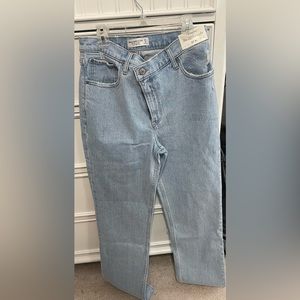 Abercrombie 90s Straight Crossover Ultra High Rise Jeans